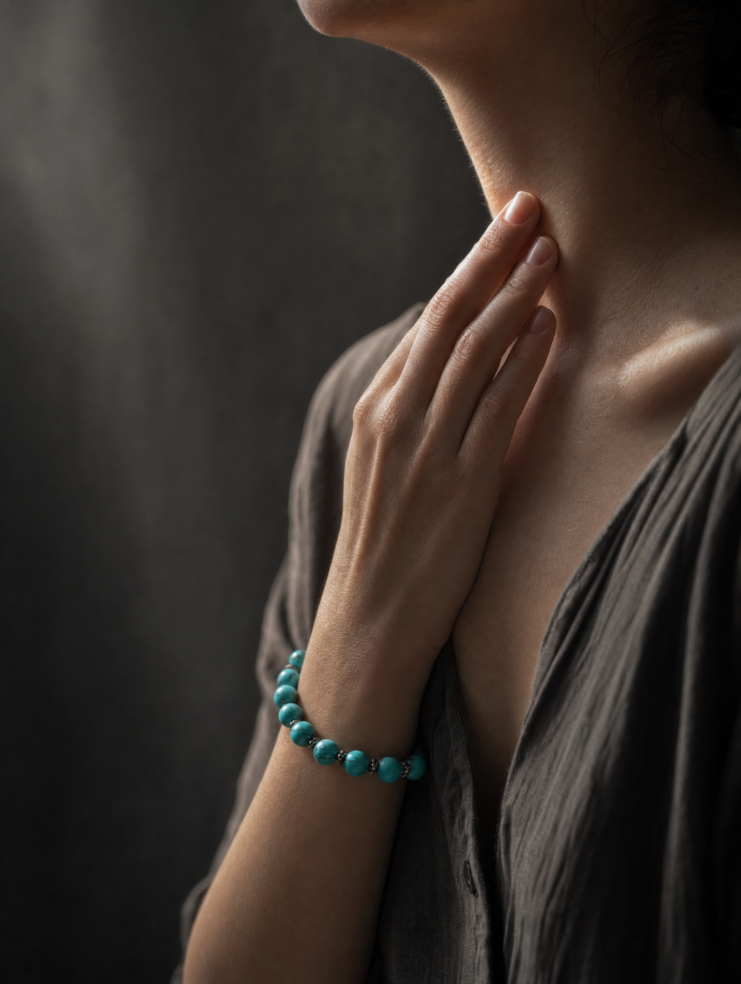 Turquoise and the Throat Chakra: Finding Your Voice in Stillness